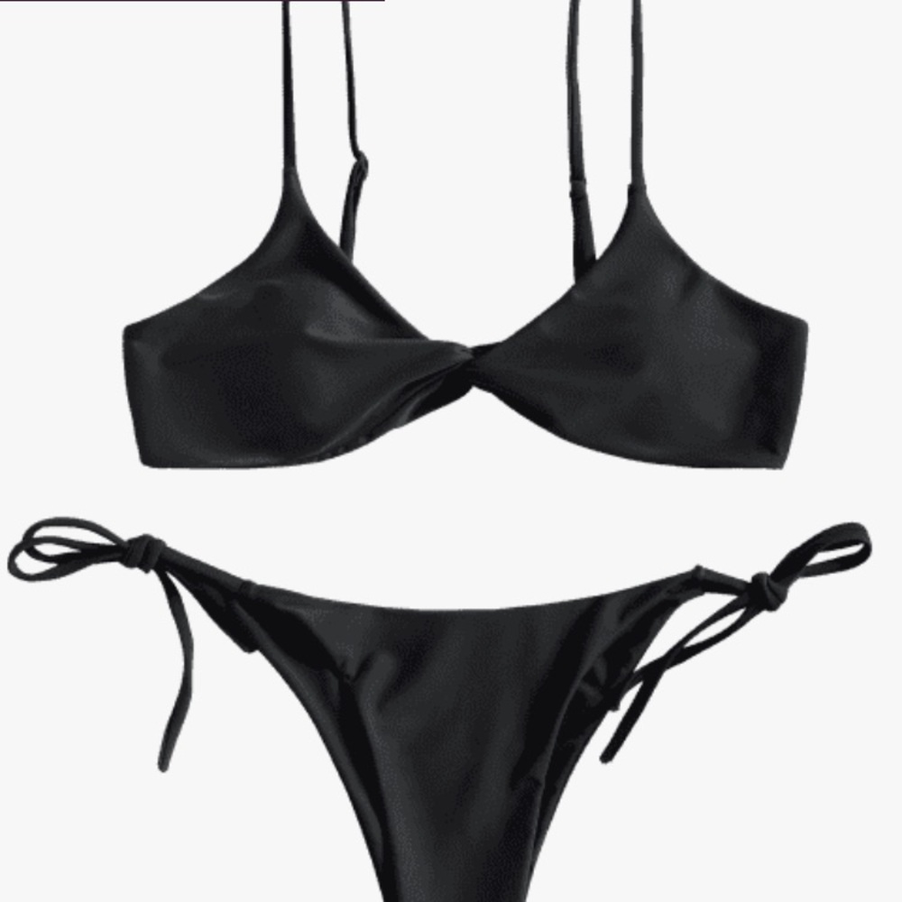 ZAFUL BLACK TWIST FRONT BIKINI SIZE S